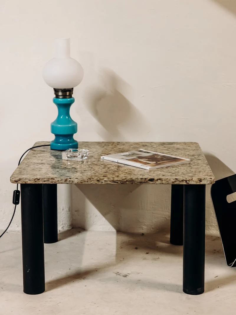 Marie-Pierre, la table basse en granite et métal N°95