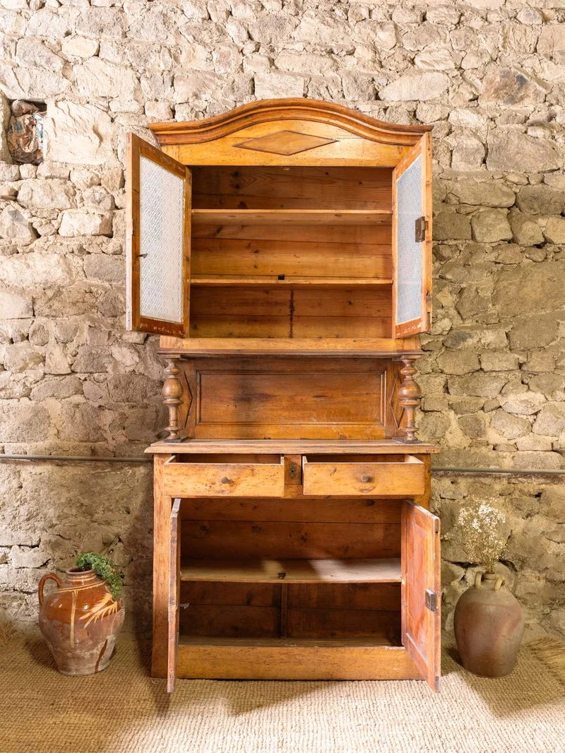 Gilbert, le buffet à deux corps en bois N°1860