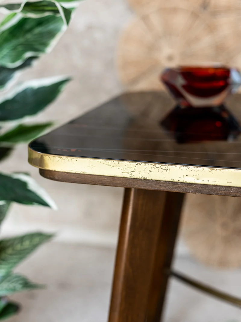 Donna, l'élégante table basse N°1578