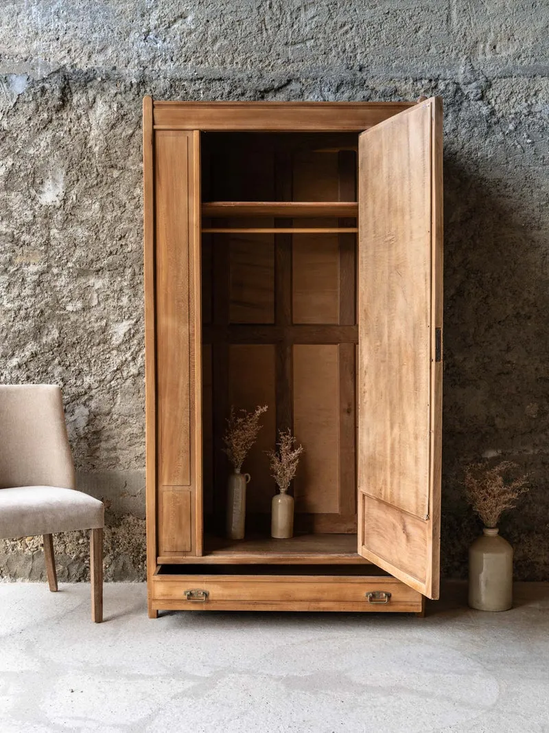 Blandine, l'armoire en pin massif avec miroir N°515