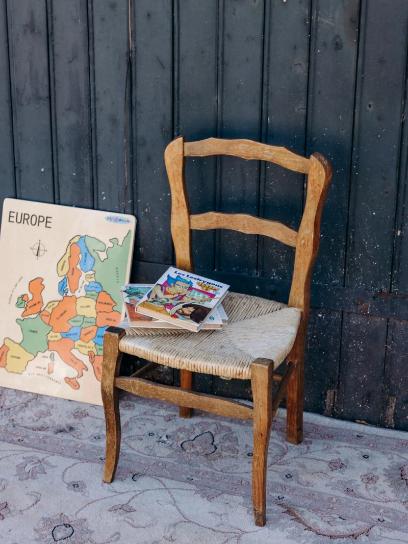Marcus, le fauteuil pour enfant en paille de cannage N°343