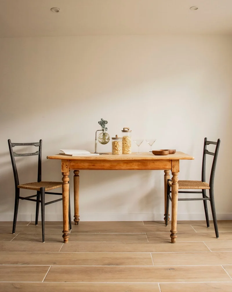 Romy, la table à manger de ferme rustique N°1489