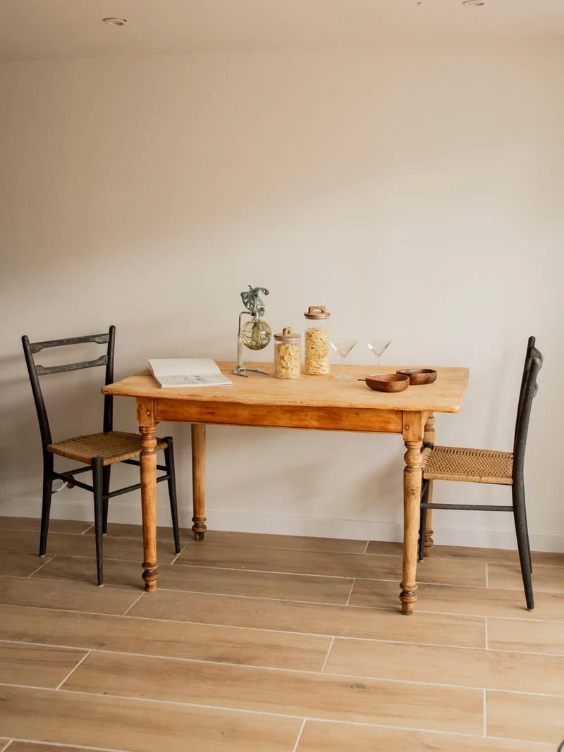 Romy, la table à manger de ferme rustique N°1489
