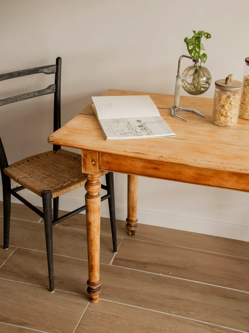 Romy, la table à manger de ferme rustique N°1489