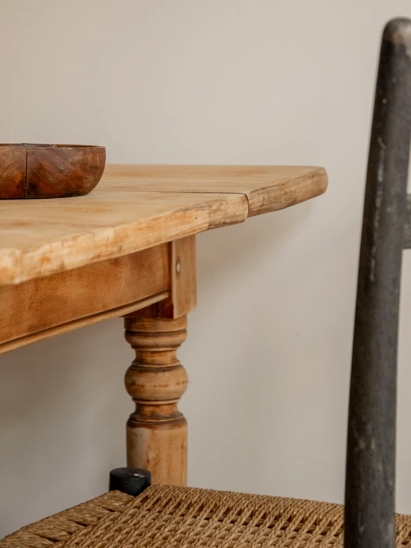 Romy, la table à manger de ferme rustique N°1489