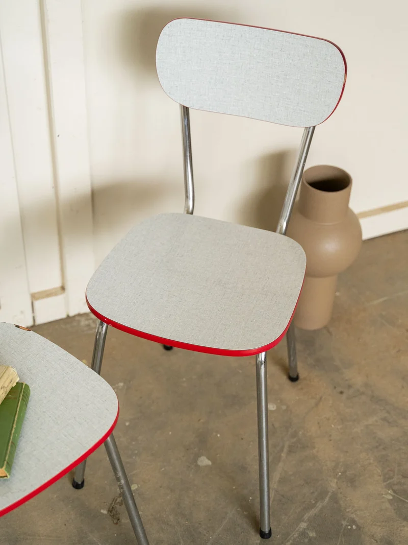 Alma, la paire de chaises en formica N°1988