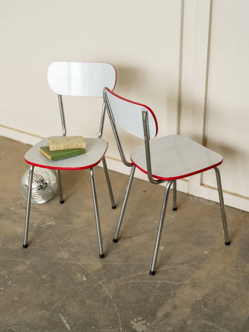 Alma, la paire de chaises en formica N°1988