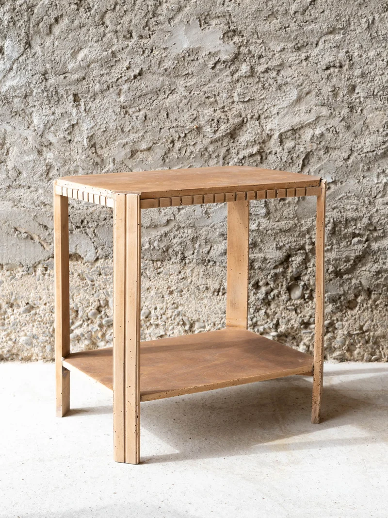 Francine, la table d'appoint en chêne N°1574