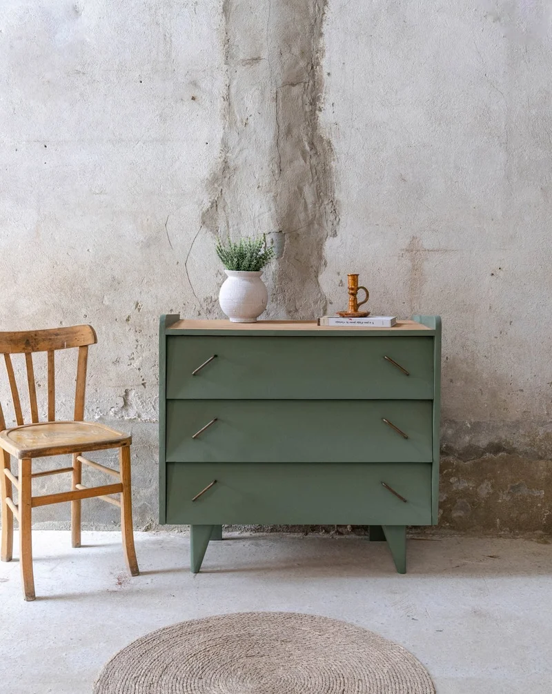 Olga, la commode vintage en bois vert N°1100