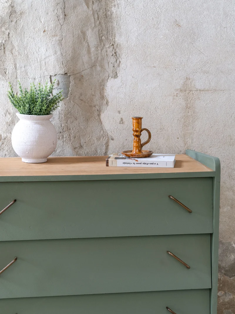 Olga, la commode vintage en bois vert N°1100