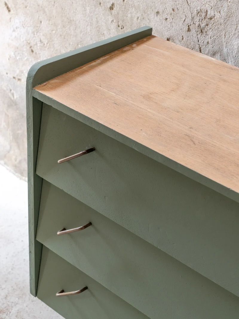 Olga, la commode vintage en bois vert N°1100