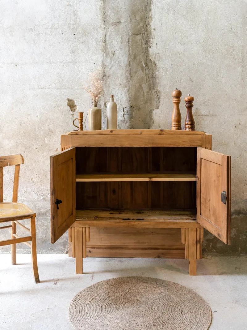 Gilbert, le petit buffet Art déco en bois clair N°1875