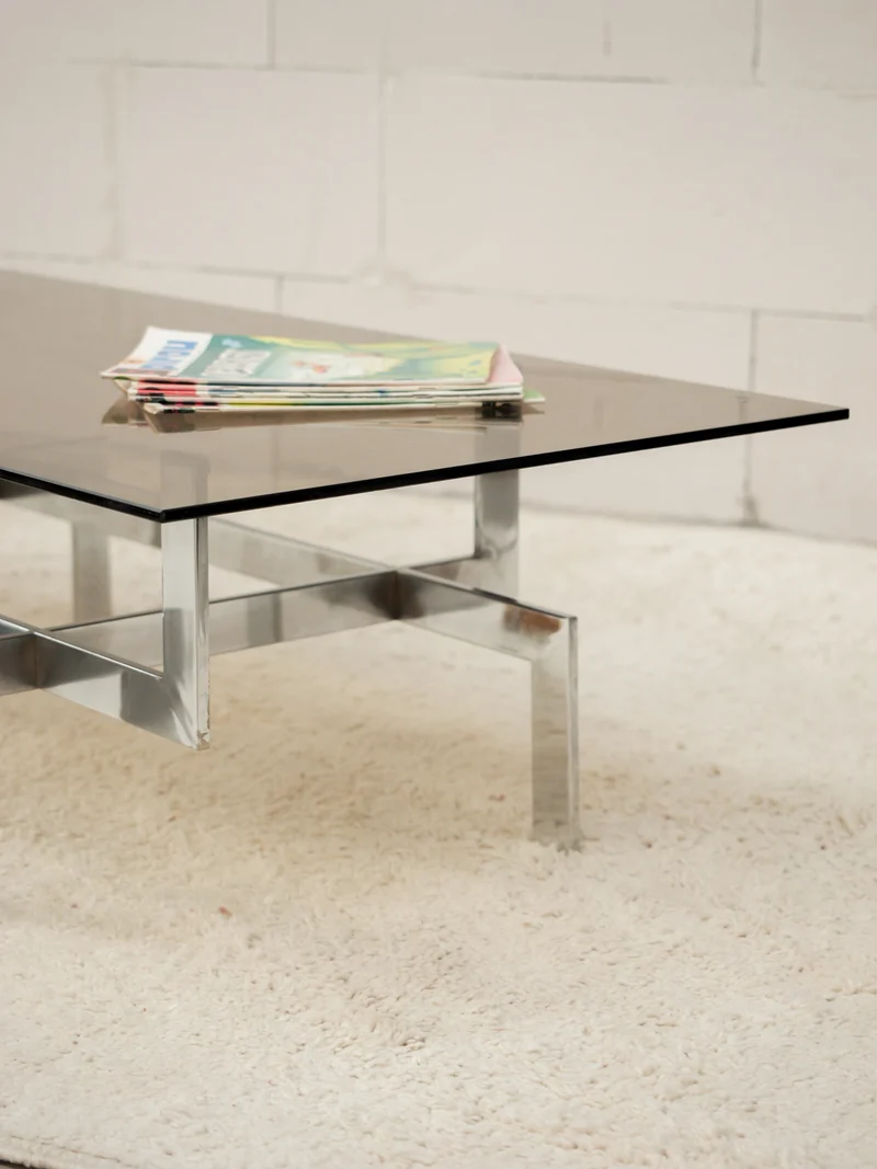 Donna, la table basse en verre et pieds chromé N°1573
