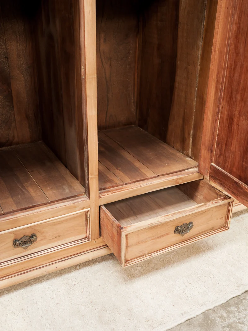 Margaret, la grande enfilade en bois patiné N°768