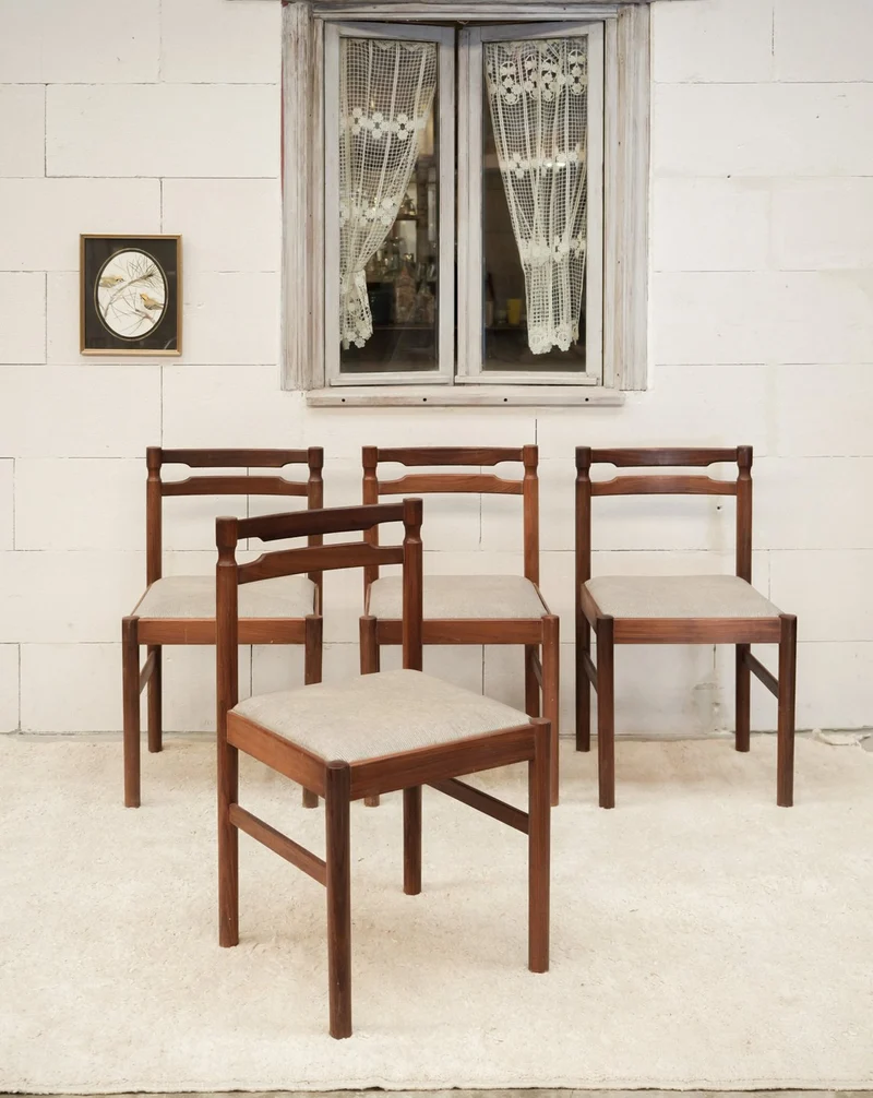 Alma, le lot de 4 chaises grises N°1975