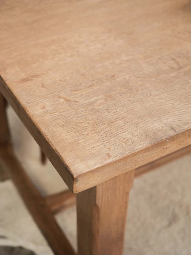 Romy, la table à manger rectangulaire en bois N°1543