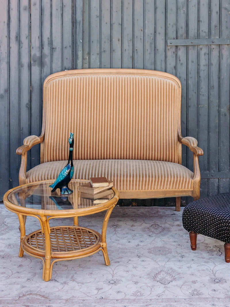 Clara, la banquette en tissu rayé beige N°150