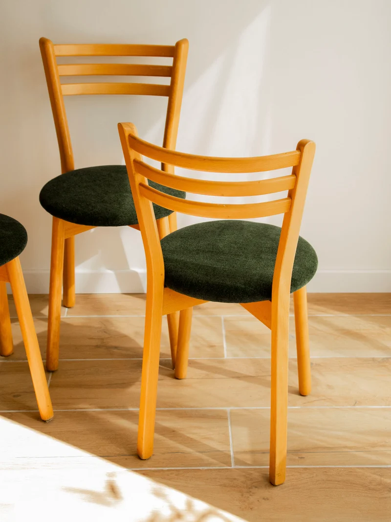 Alma, le lot de 4 chaises aux lignes épurées N°1866
