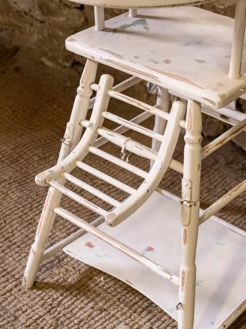 Ernestine, la chaise pour enfant en bois blanc N°1343