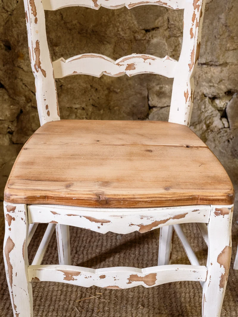 Claude, la paire de chaises en bois N°1621