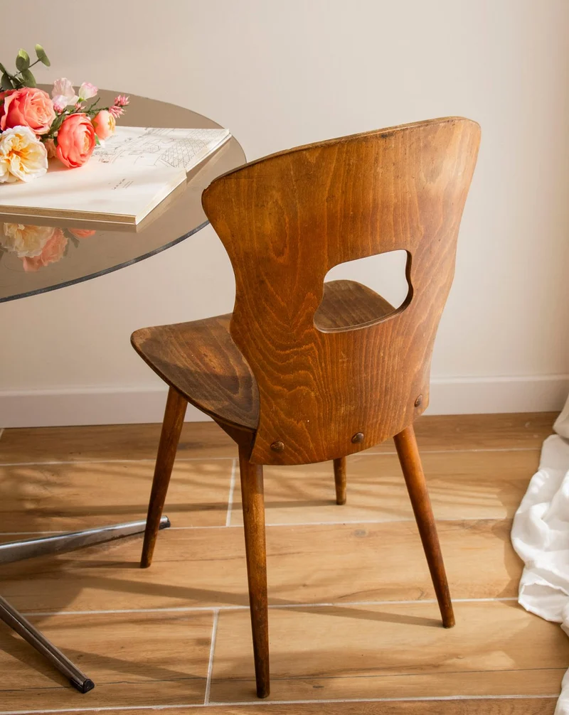 Alma, la chaise scandinave en teck N°1941