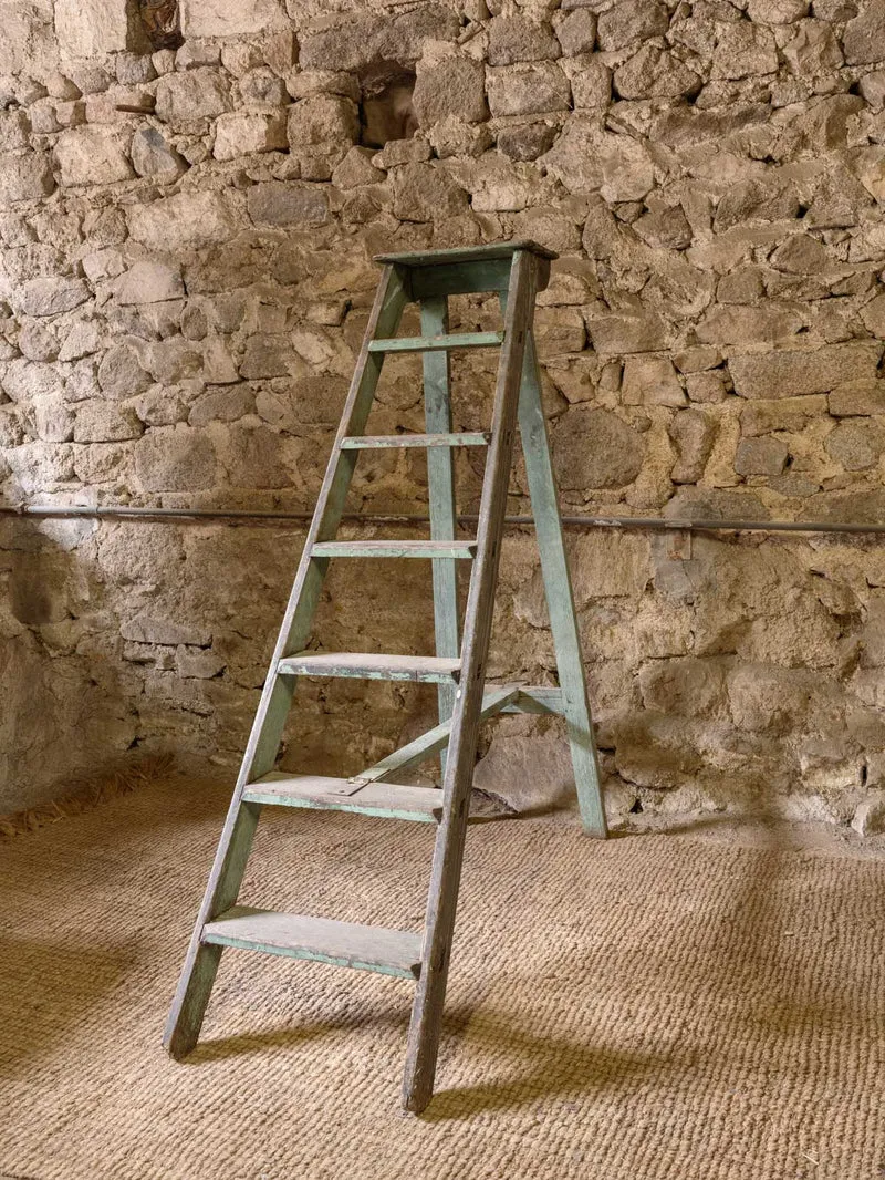 Denis, l'escabeau en bois vert N°56