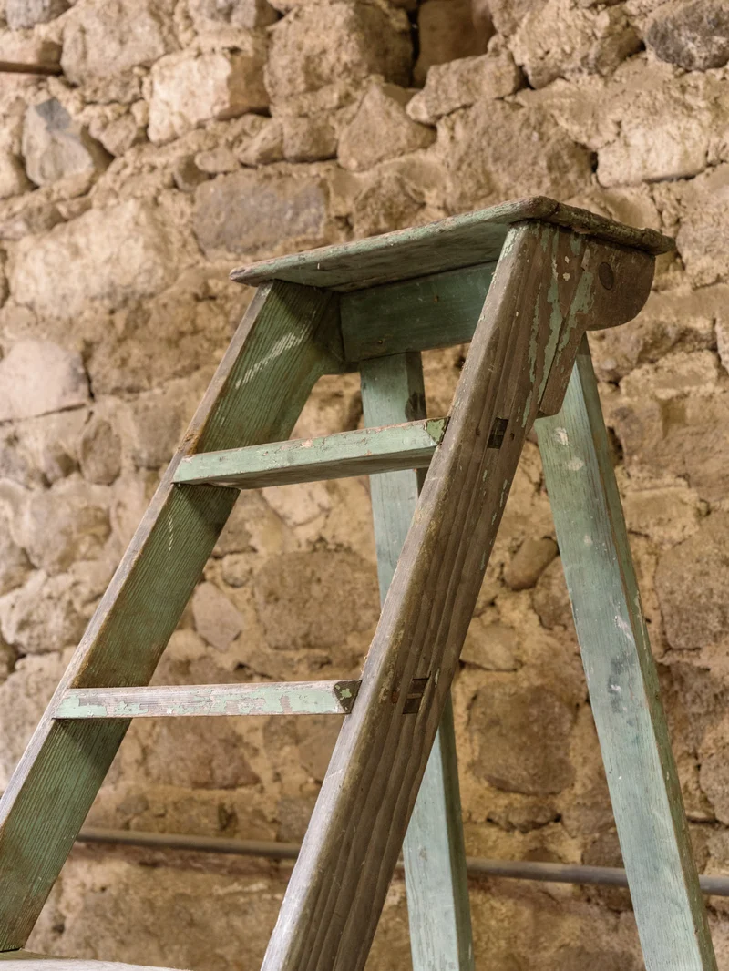 Denis, l'escabeau en bois vert N°56