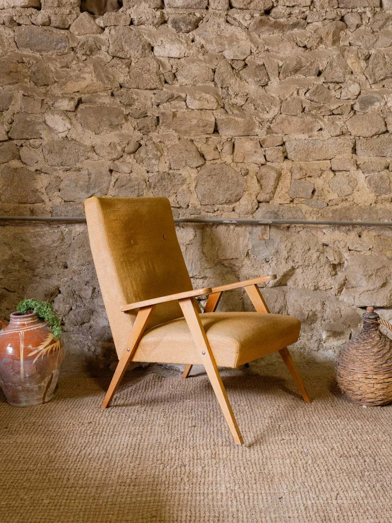 Jakob, le fauteuil scandinave en tissu moutarde N°1383