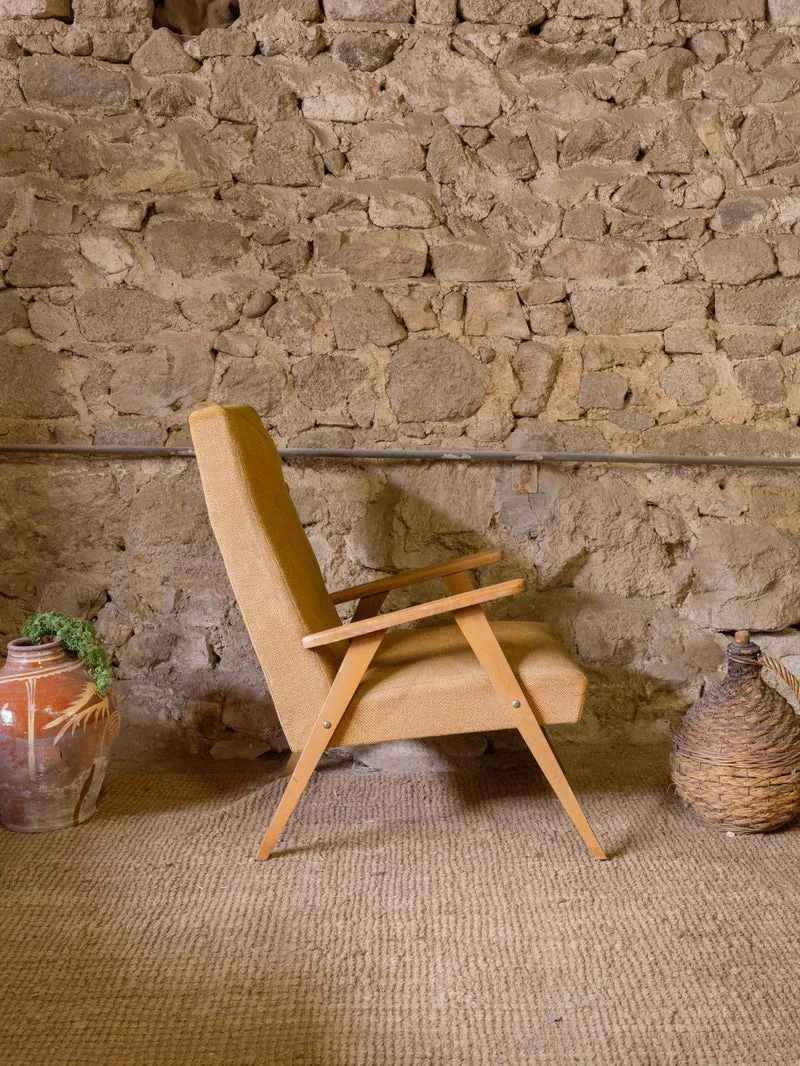 Jakob, le fauteuil scandinave en tissu moutarde N°1383