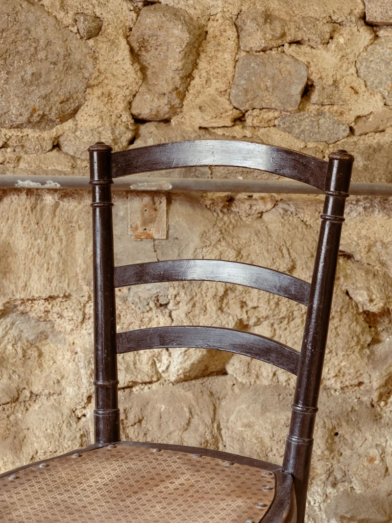 Claude, le lot de 5 chaises en bois N°1620