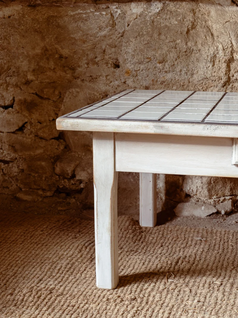 Donna, la table basse en bois et céramique N°1571