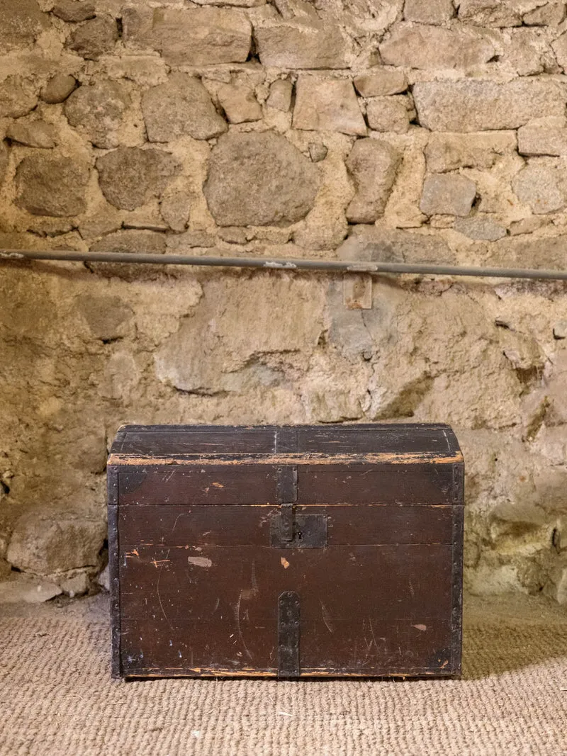 Lucien, le coffre en bois marron foncé N°205