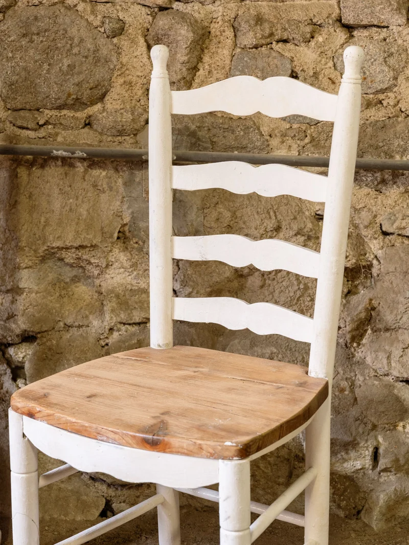 Claude, le lot de 3 chaises en bois N°1622