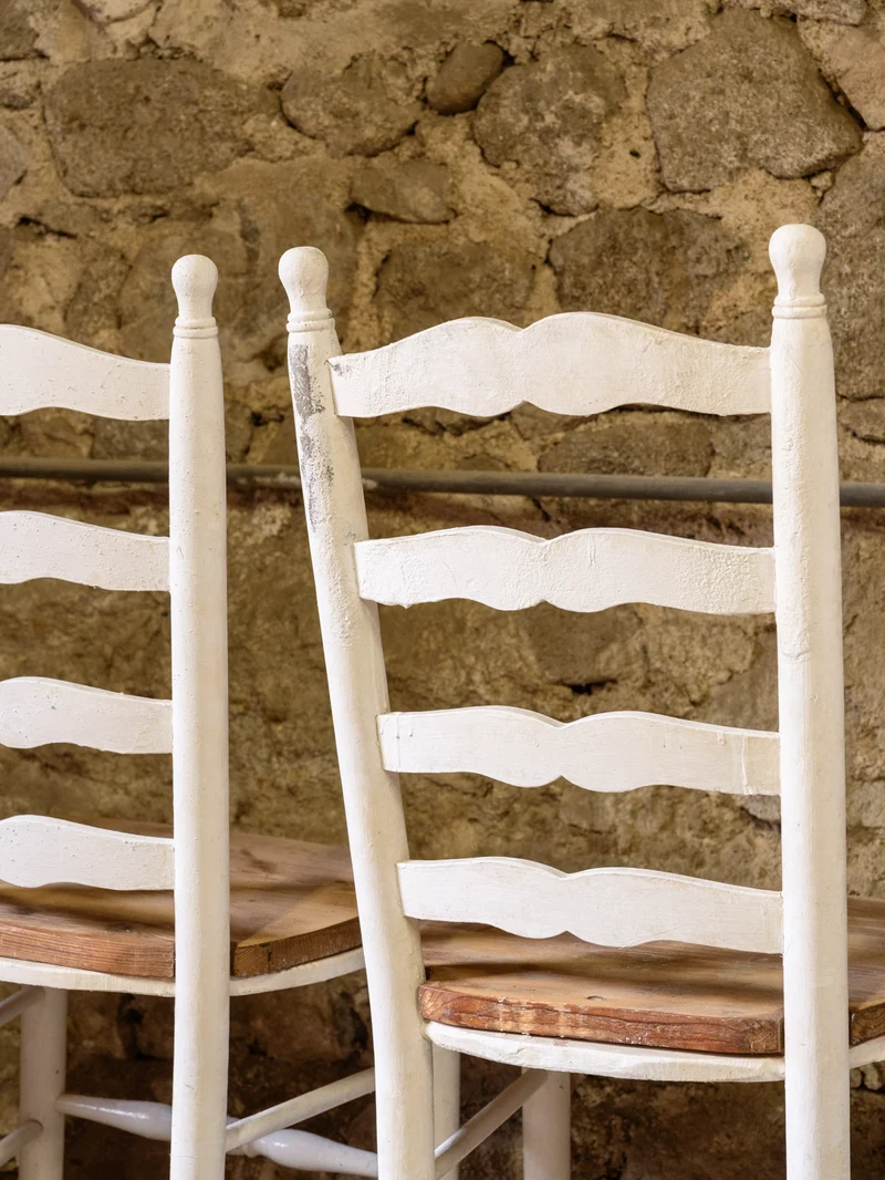 Claude, le lot de 3 chaises en bois N°1622