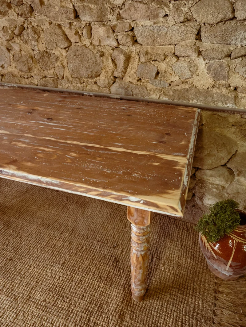 Romy, la table à manger en bois N°1540