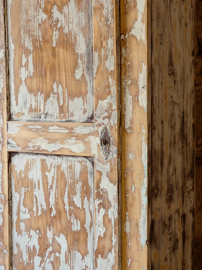 Blandine, la bonnetière en bois N°512