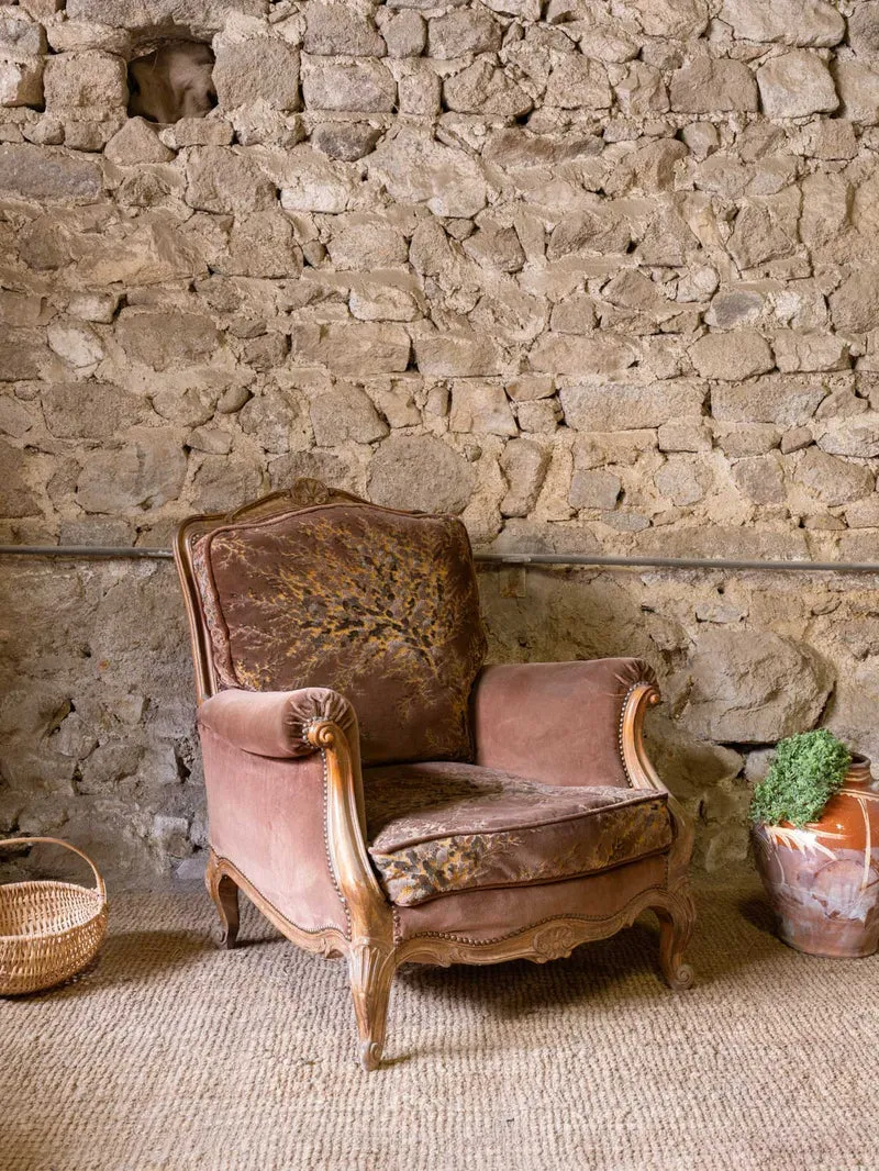 Ernest, le fauteuil en velours marron N°1600