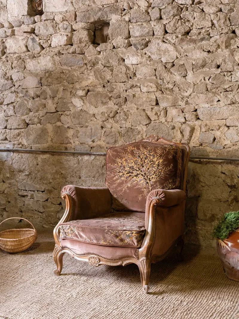 Ernest, le fauteuil en velours marron N°1600