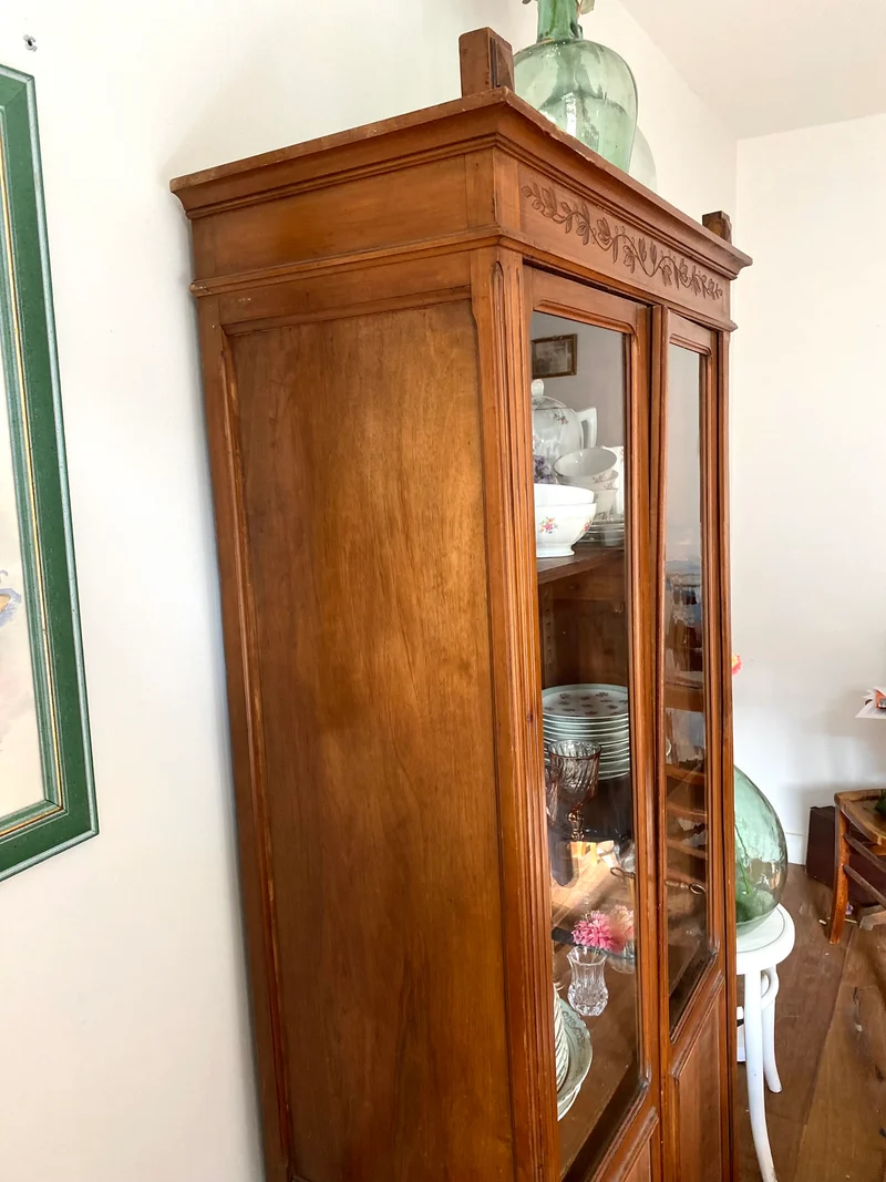 Bibliothèque vitrine en bois ancien