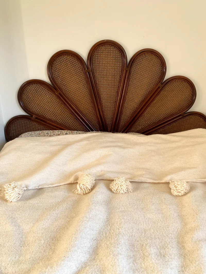 Tête de lit fleur en rotin et cannage ancien
