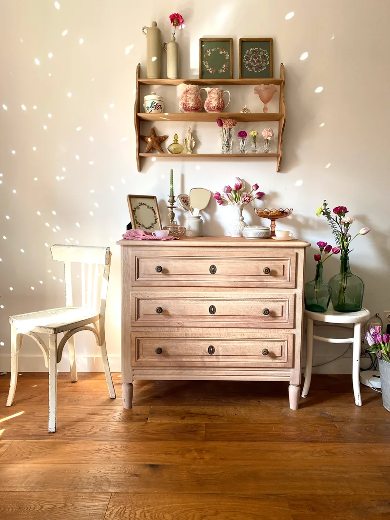 Commode 3 tiroirs en bois massif ancien rénové