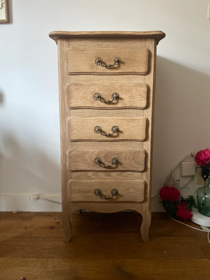 Chiffonnier en bois massif ancien rénové