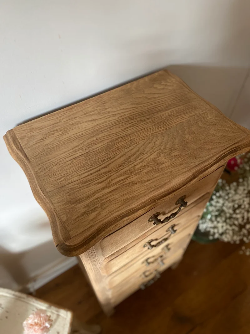 Chiffonnier en bois massif ancien rénové