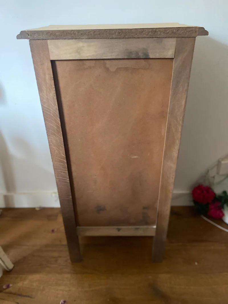Chiffonnier en bois massif ancien rénové