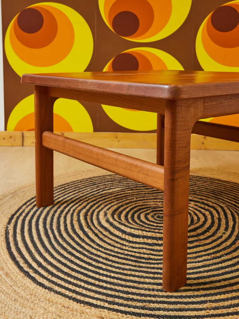 Donna, la table basse scandinave en teck N°1565