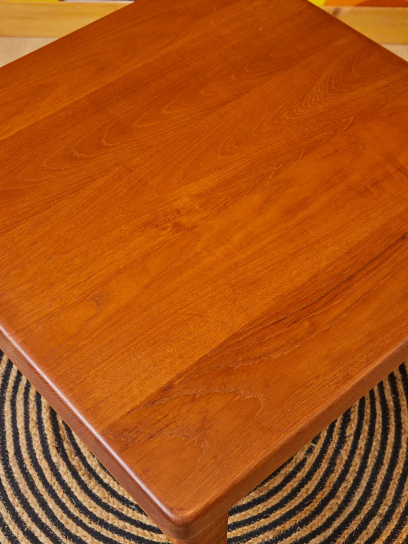 Donna, la table basse scandinave en teck N°1565