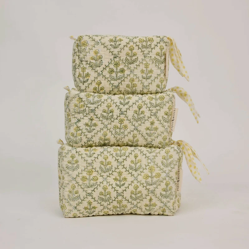 Trousse de toilette - Treillis floral crème au beurre