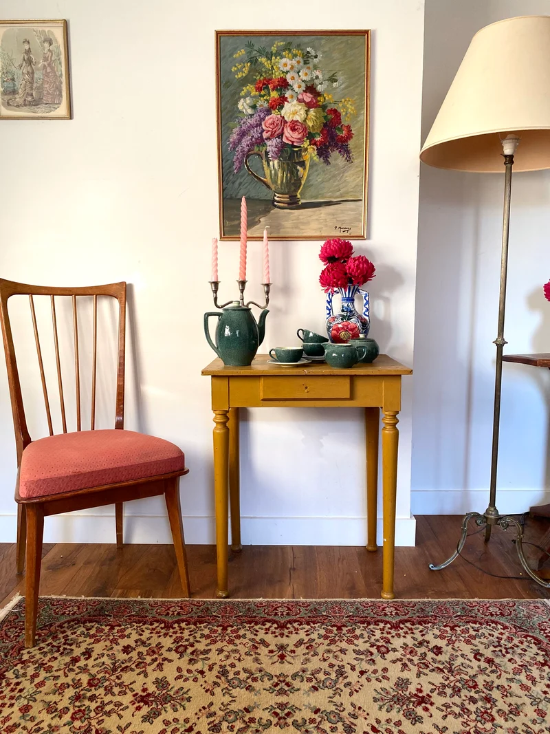 Quatre chaises scandinaves vintage en bois