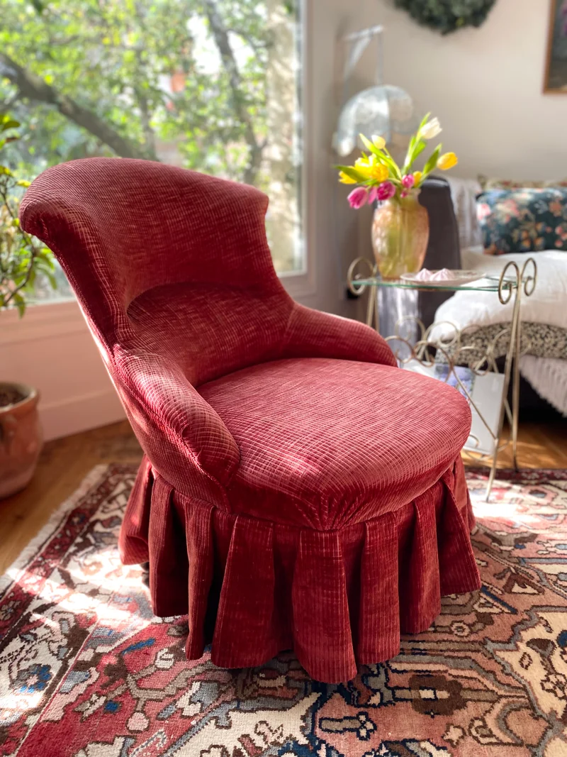 Fauteuil crapaud ancien en velours