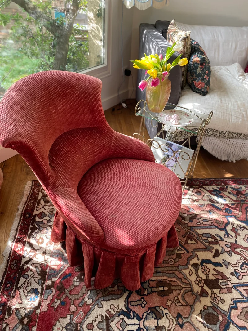 Fauteuil crapaud ancien en velours